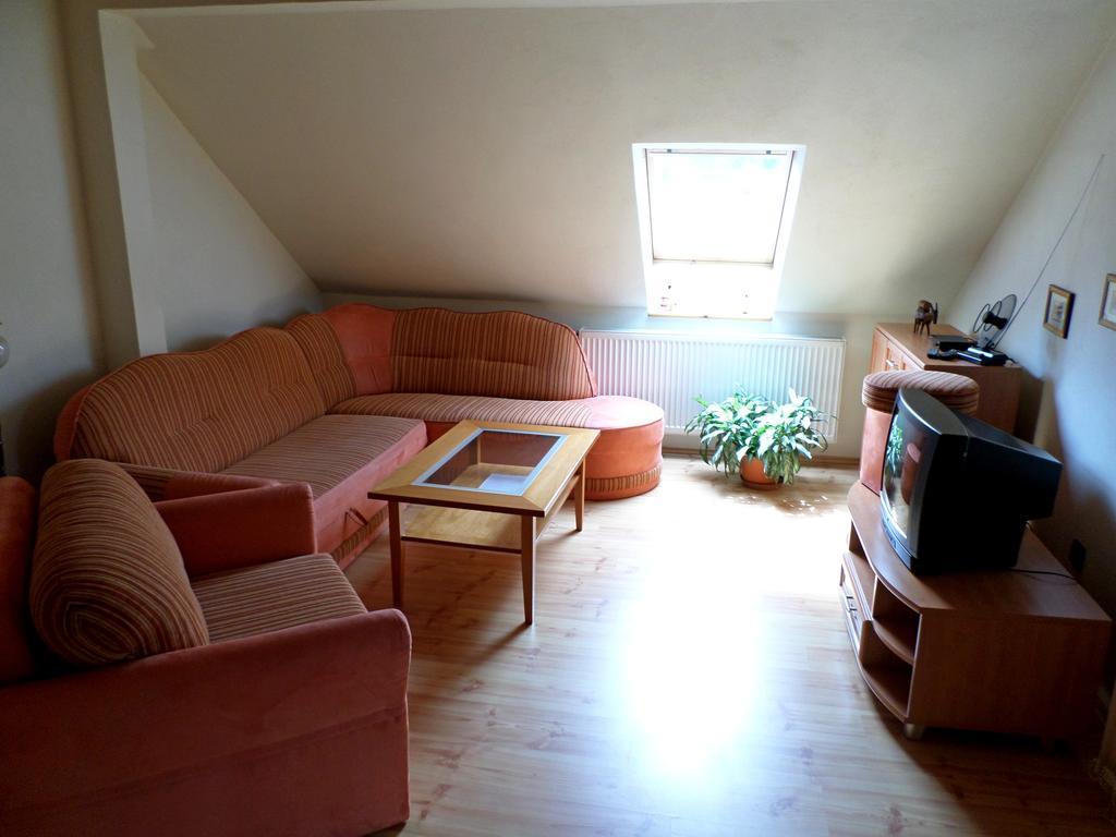 Apartmany Anna Bešeňová Zimmer foto